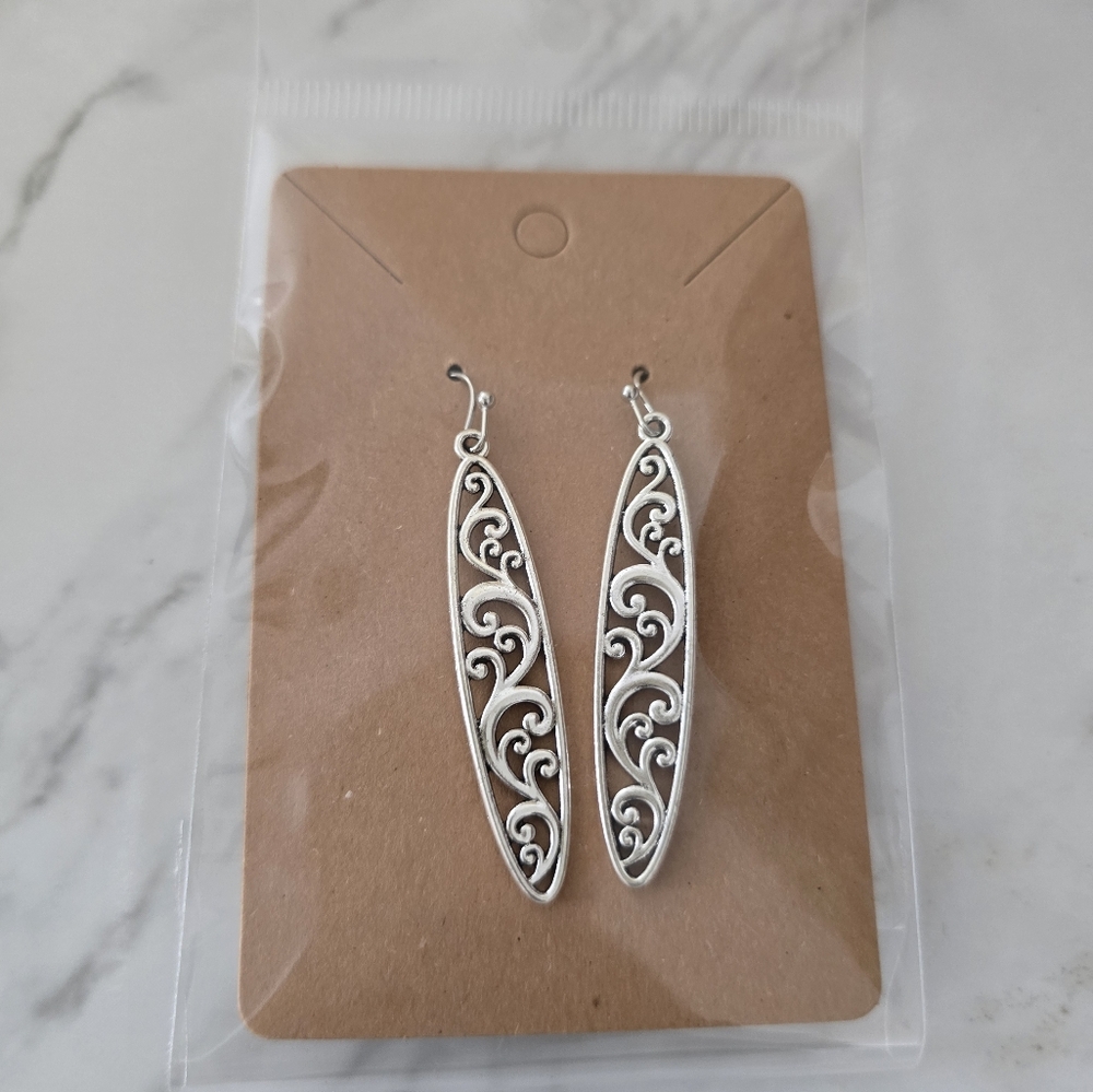 Elegant Silver Filigree Earrings